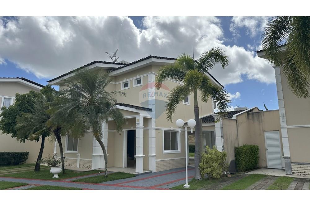 Casa em Condomínio Fechado